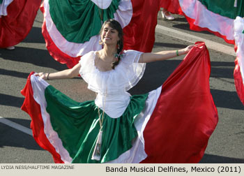 Banda Musical Delfines Marching Band 2011 Rose Parade