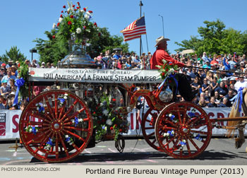 Portland Fire Bureau Vintage Pumper 2013 Grand Floral Parade Photo